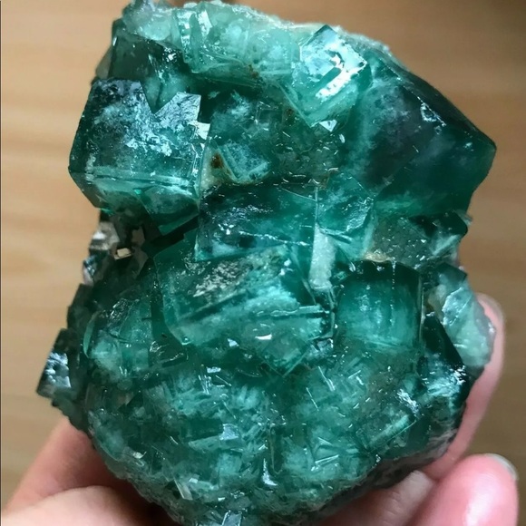Dark cubed green fluorite ✨Reiki✨ charged specimen - Picture 6 of 8